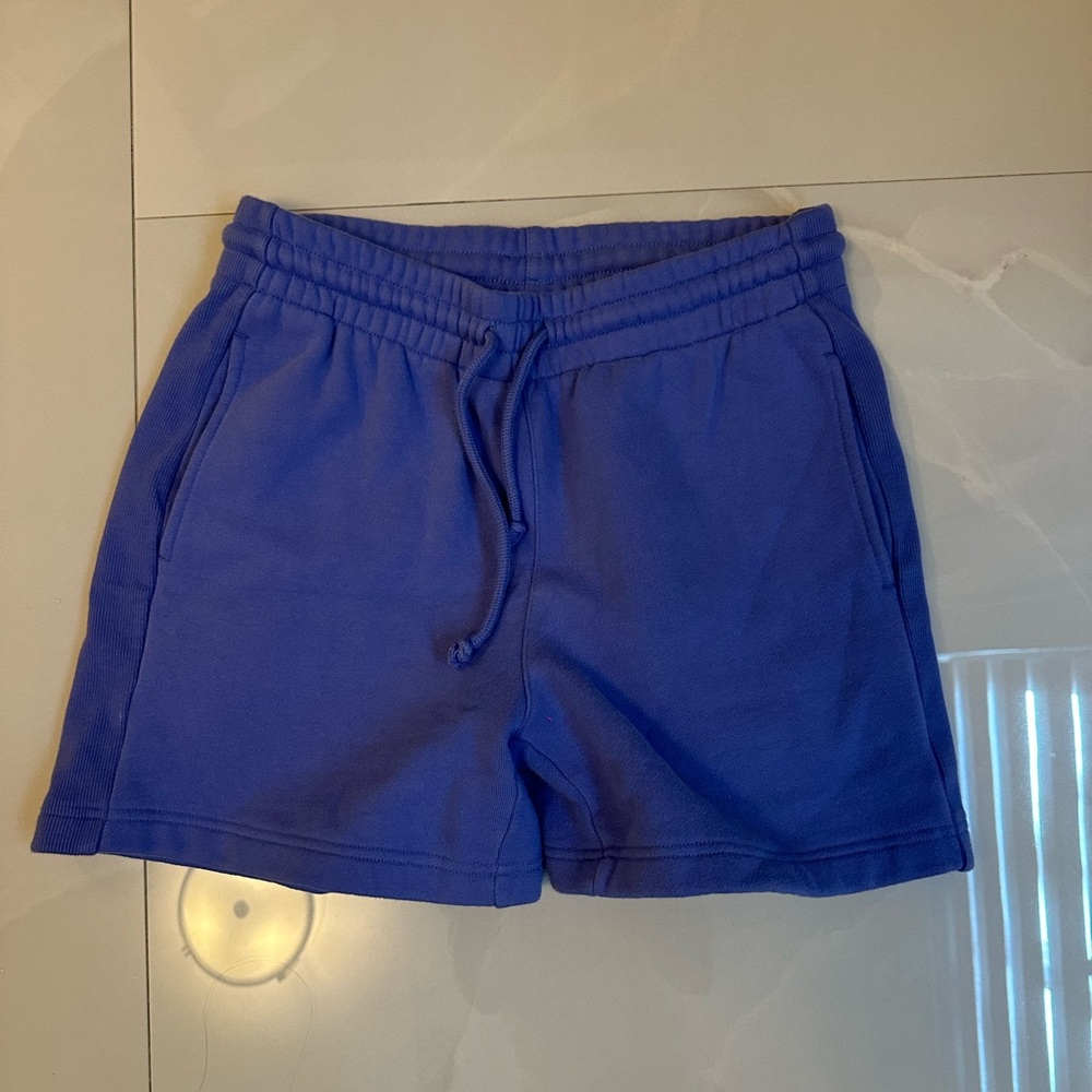 Aritzia TNA boyfriend fleece sweatshorts